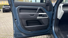 Land Rover Defender 3.0 D250 SE 110 5dr Auto Diesel Estate